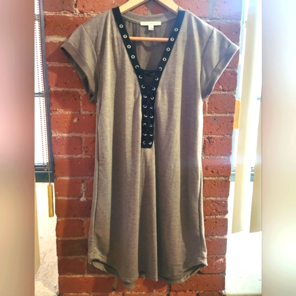 💜 T-Shirt Dress Lace-Up Front Detail Cap Sleeve Tunic